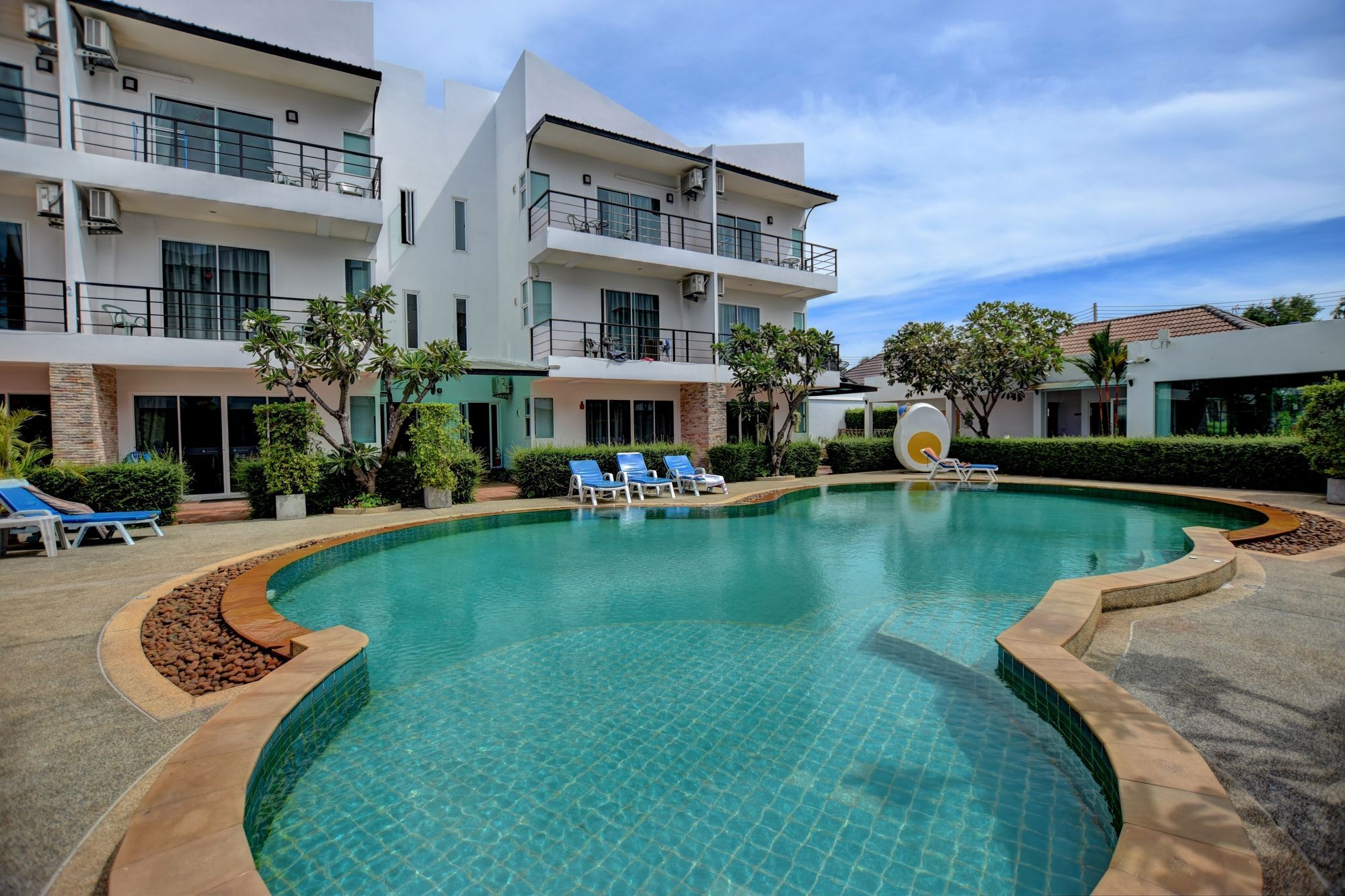 Pool Access 89 @Rawai Hotel Exterior foto